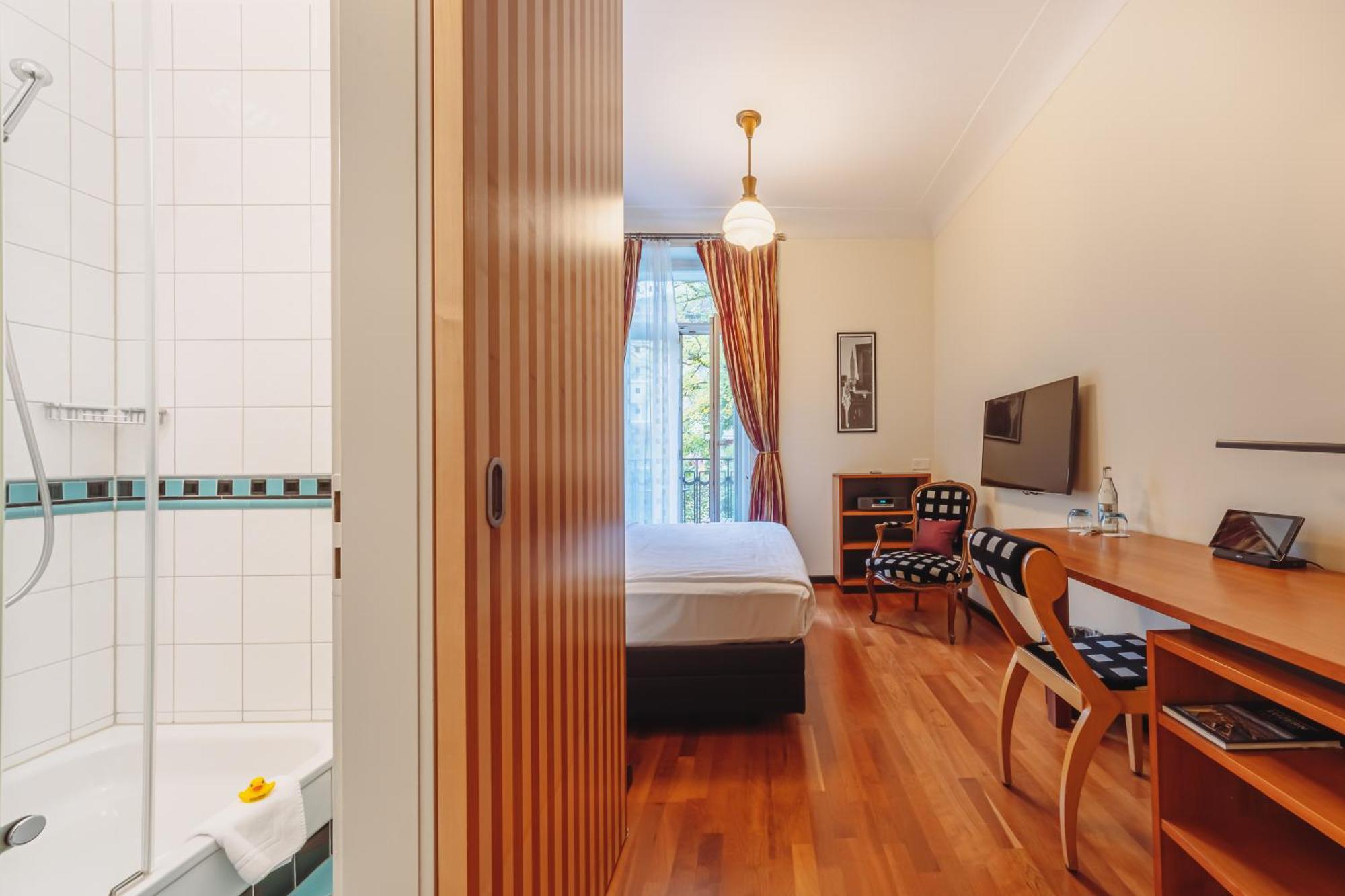 Hotel Art Deco Montana 4*
